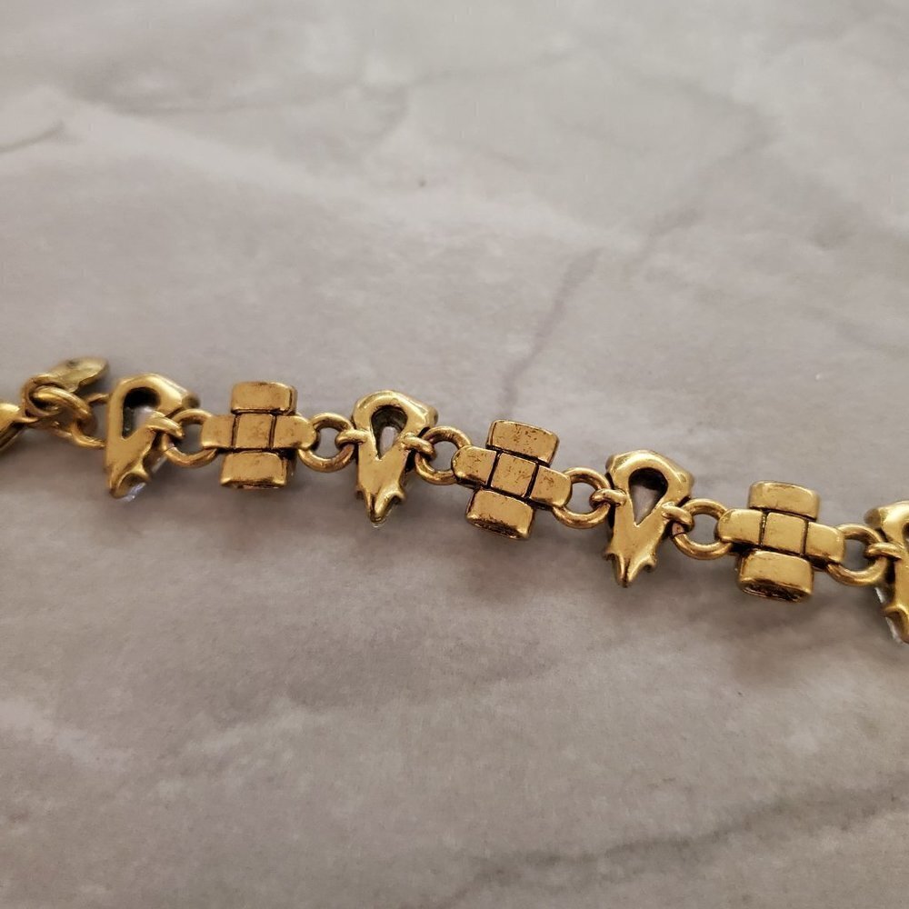 ✨ J.Crew Rhinestone Crystal Pyramid Distressed Antique Teardrop Bracelet ✨ - Picture 13 of 16